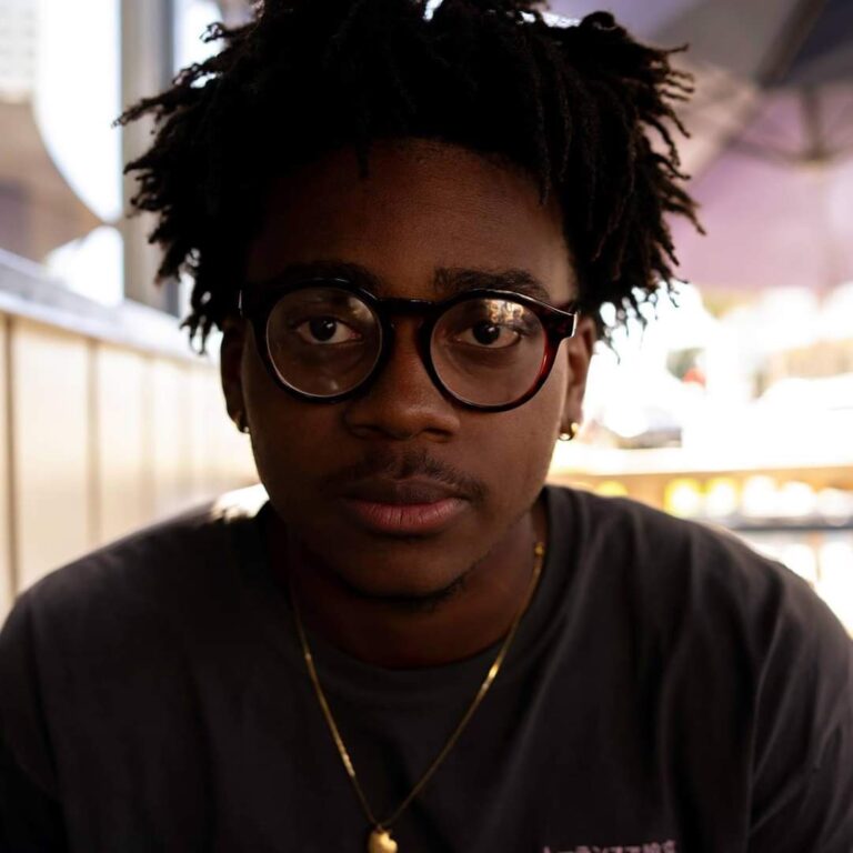 arts program manager . I'm veryJahmario