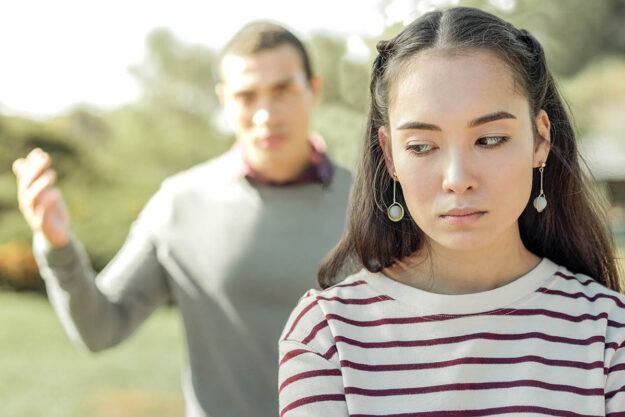 girl talking with guy wonders when does anger become a problem