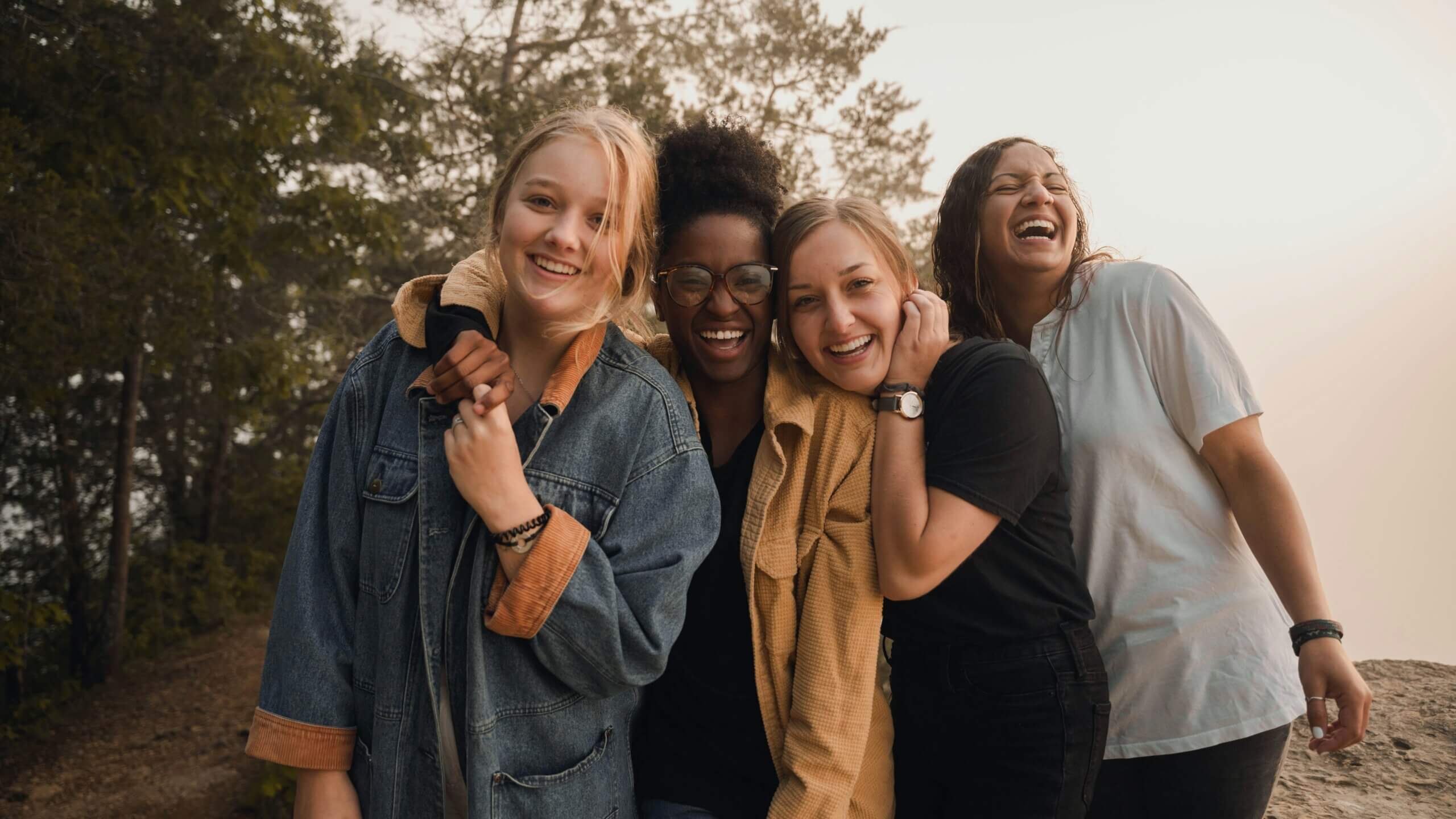 teens-standing-together-smiling