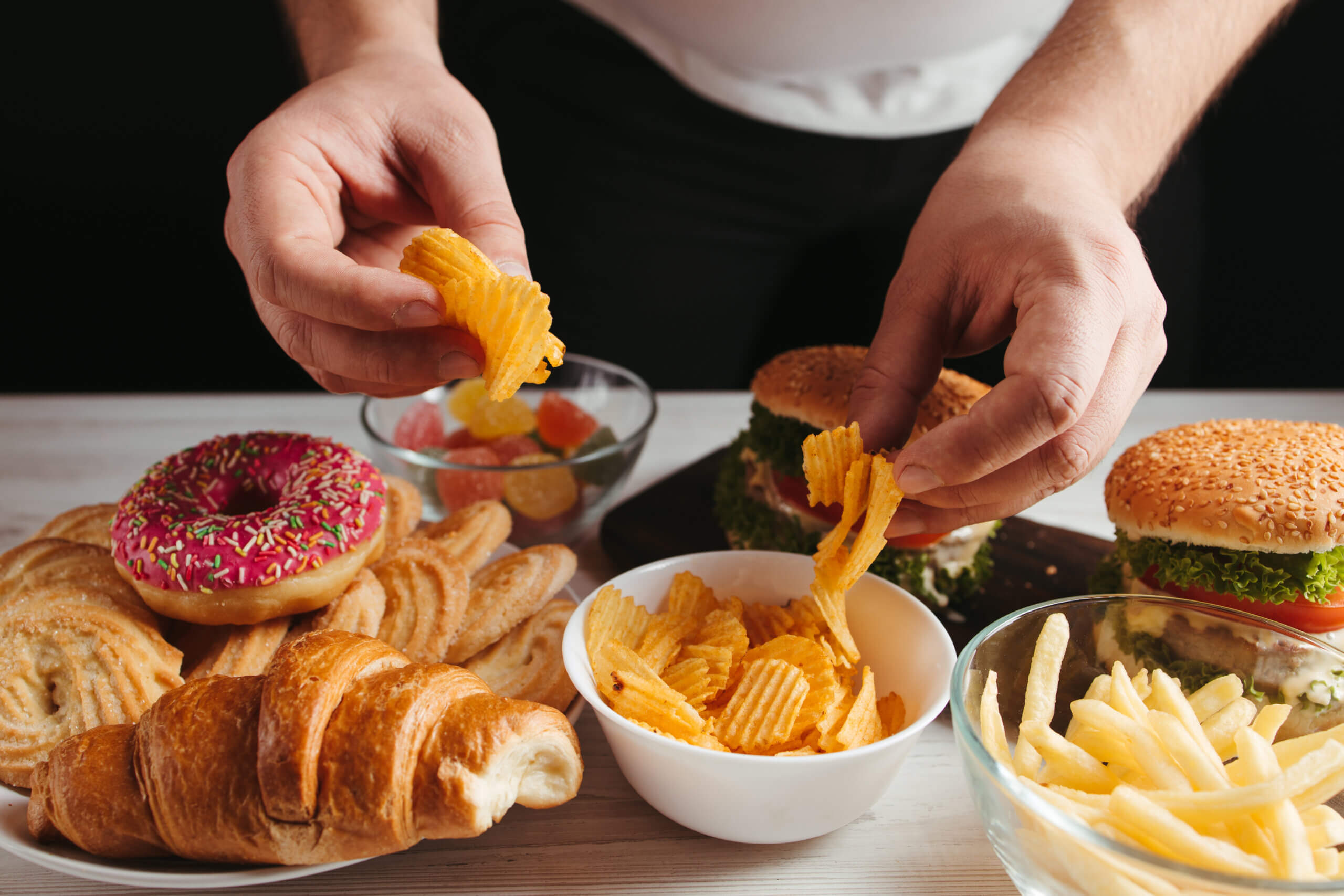 ADHD and Binge Eating in Teens and Why the Two Are Often Connected